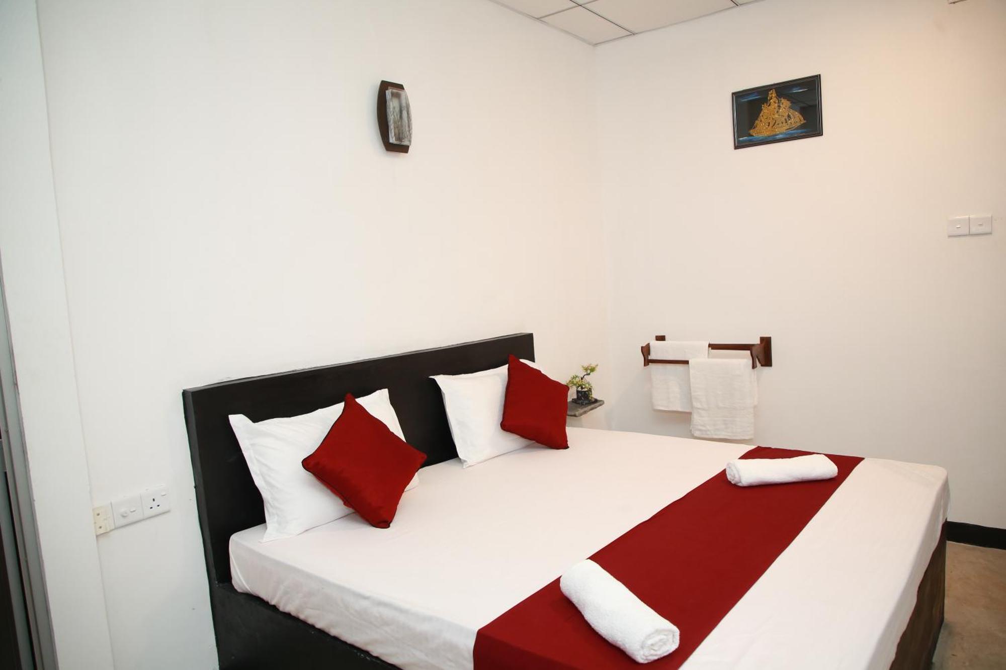 Samee Dream Guest Hotell Midigama East Exteriör bild