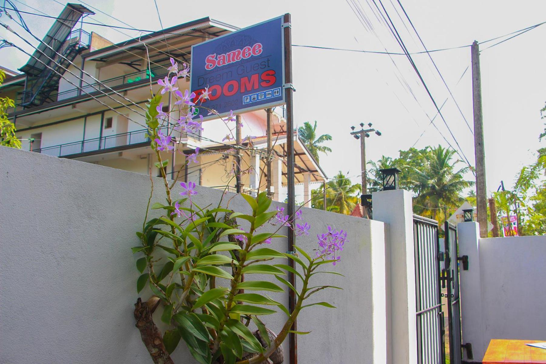 Samee Dream Guest Hotell Midigama East Exteriör bild